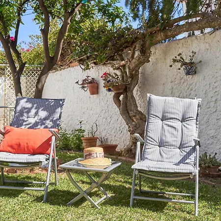 Capistrano Village, Casa Halo